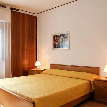 Appartement Locazione Turistica Tea - Laz502 *